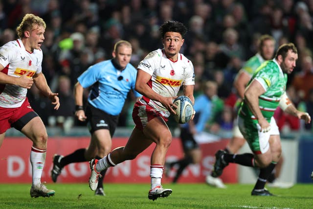 <p>Marcus Smith led Harlequins to a win over Leicester as the London club went top of the Premiership </p>